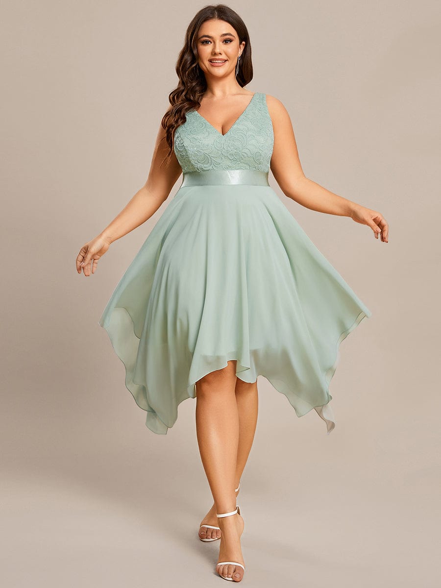 Stunning V Neck Lace Chiffon Bridesmaid Dress #color_Mint Green