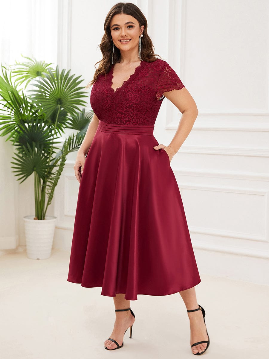 Plus Size Lace Cap Sleeve V neck Midi Cocktail Dress #color_Burgundy