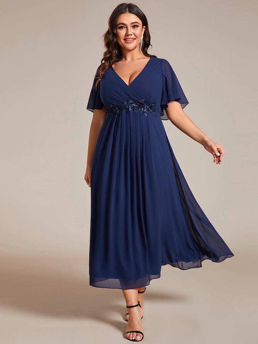 Plus Size V-Neck Chiffon Wedding Guest Dress with Waist Applique #color_Navy Blue