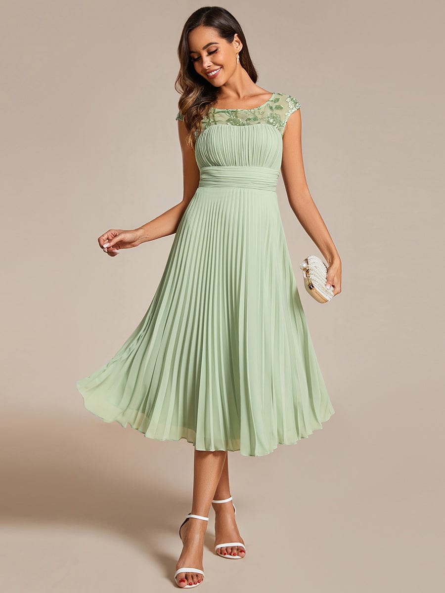 Cap Sleeves Chiffon A Line Wedding Guest Dress with Pleats and Round Neckline