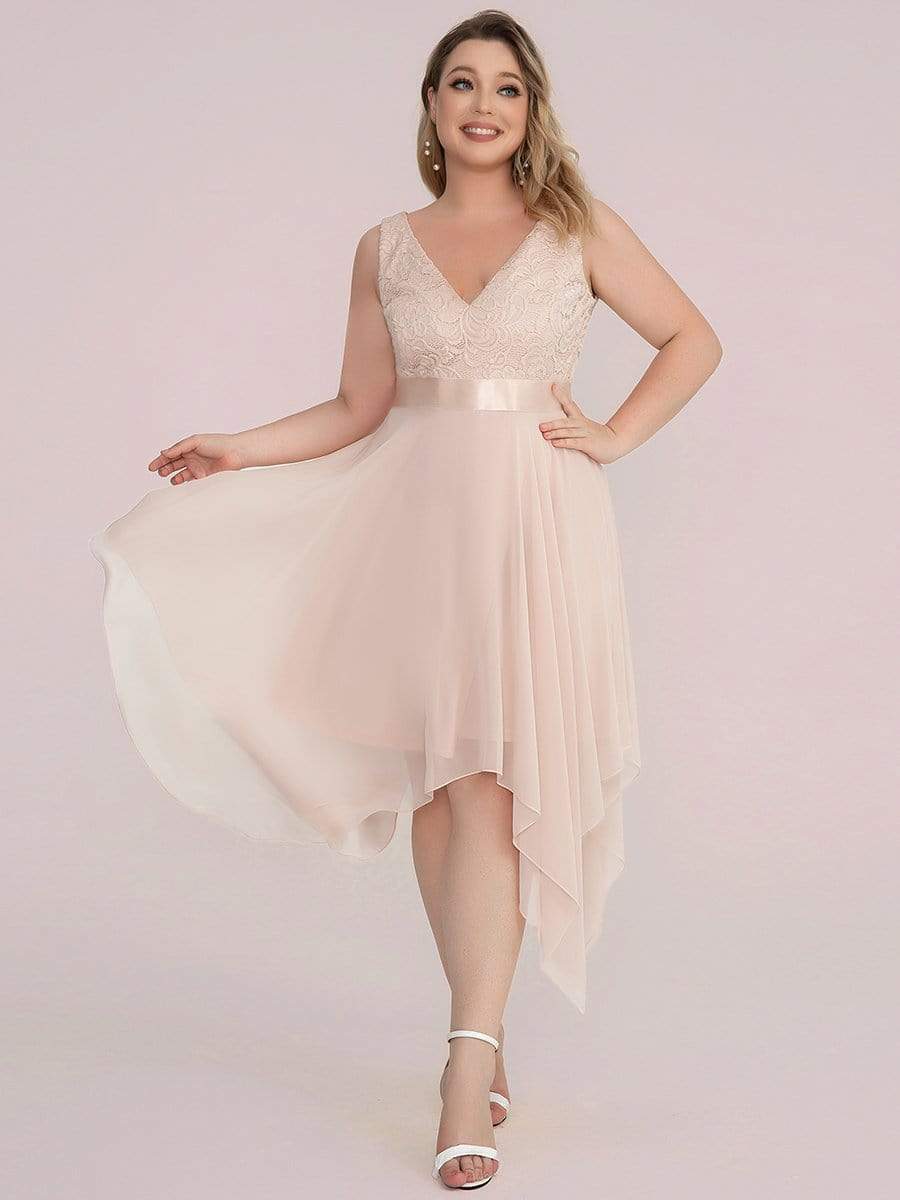 Plus Size Stunning V Neck Lace & Chiffon Prom Dress for Women #color_Blush