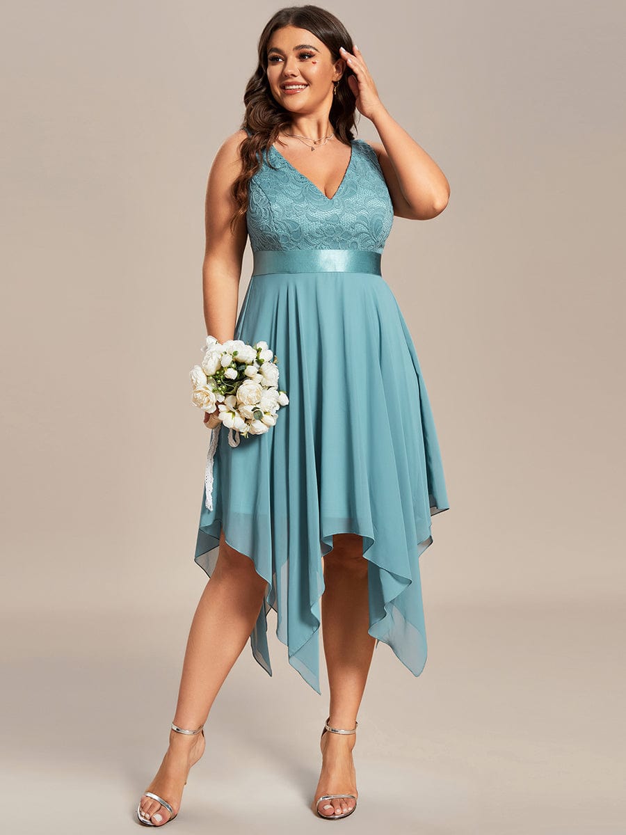 Plus Size Stunning V Neck Lace & Chiffon Prom Dress for Women #color_Dusty Blue