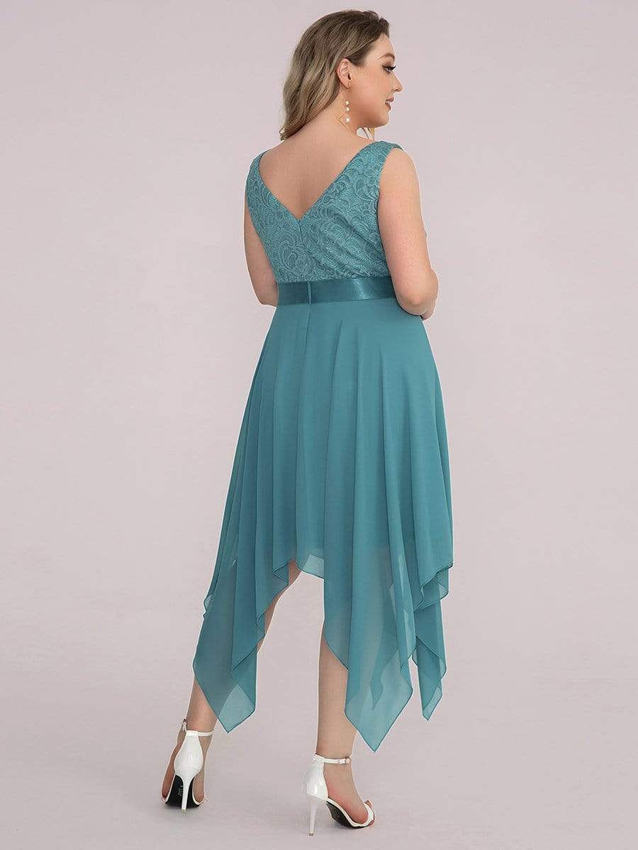 Plus Size Stunning V Neck Lace & Chiffon Prom Dress for Women #color_Dusty Blue