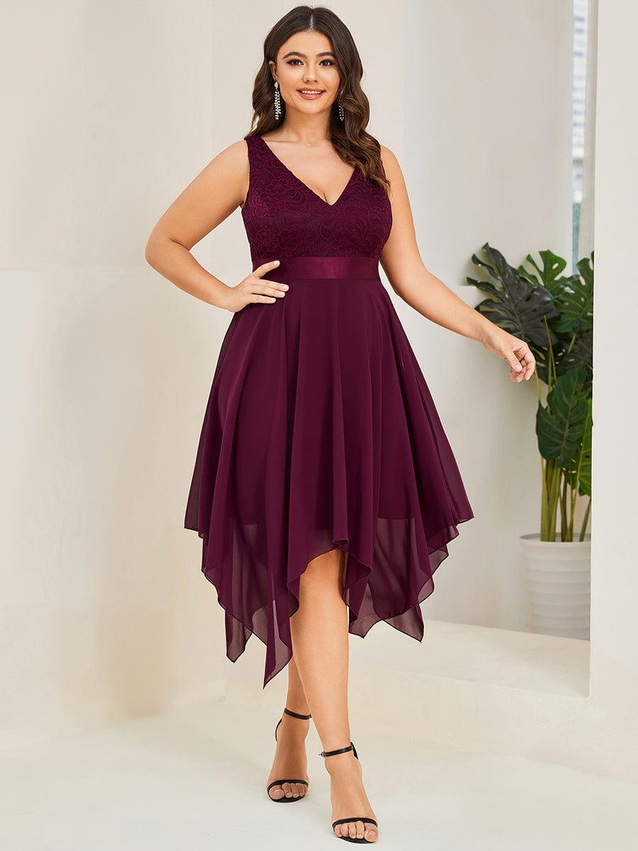 Plus Size Stunning V Neck Lace & Chiffon Prom Dress for Women #color_Mulberry