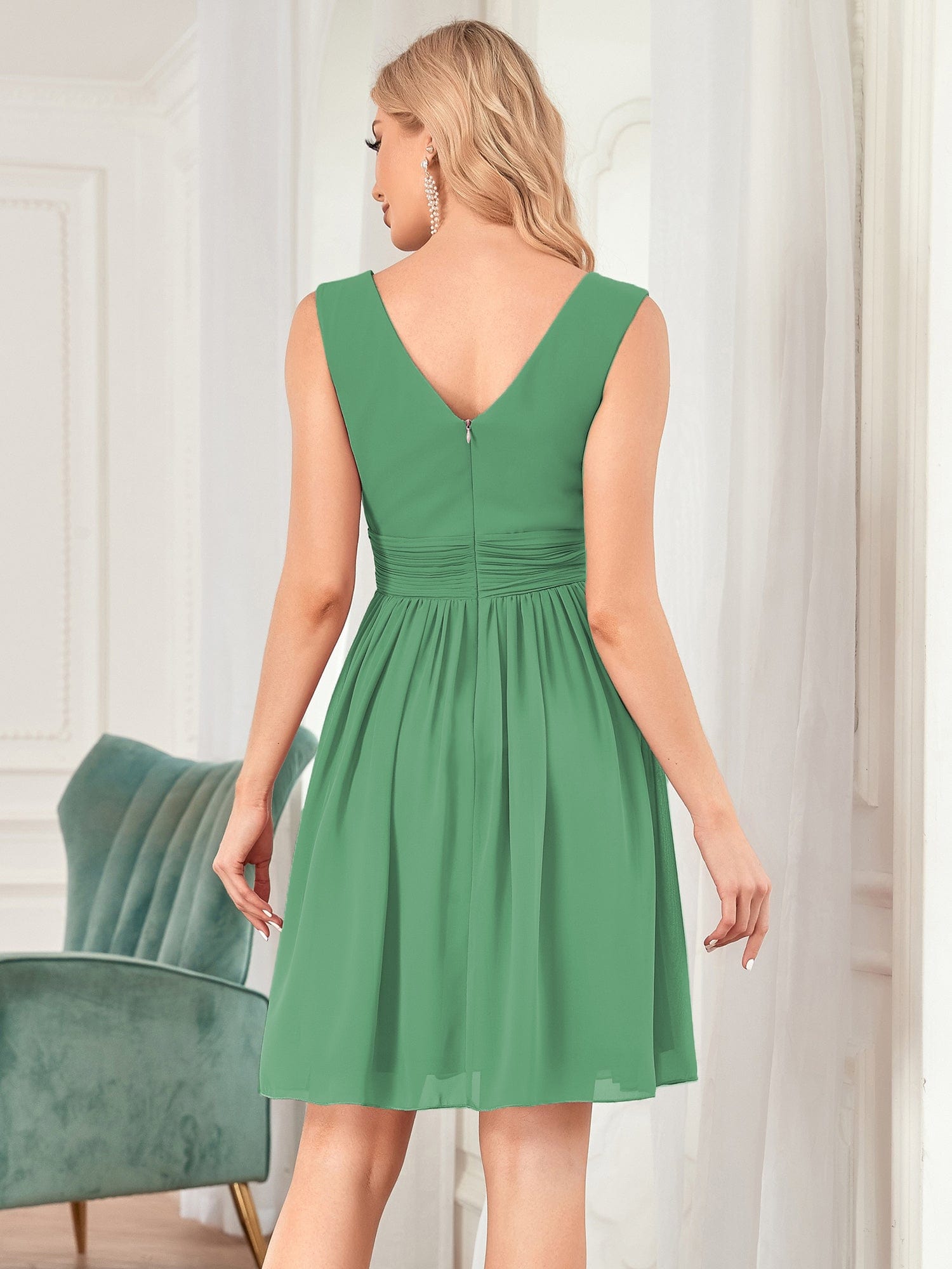 Custom Size Knee-Length Chiffon Bridesmaid Dresses for Women with V-Neck #color_Green Bean