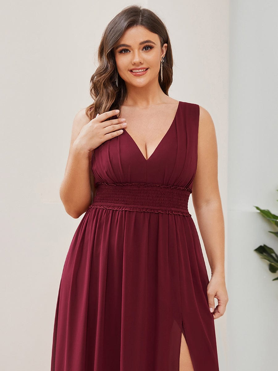 Plus Size V-Neck Sleeveless Pleated Chiffon Bridesmaid Dress with Slit #Color_Burgundy