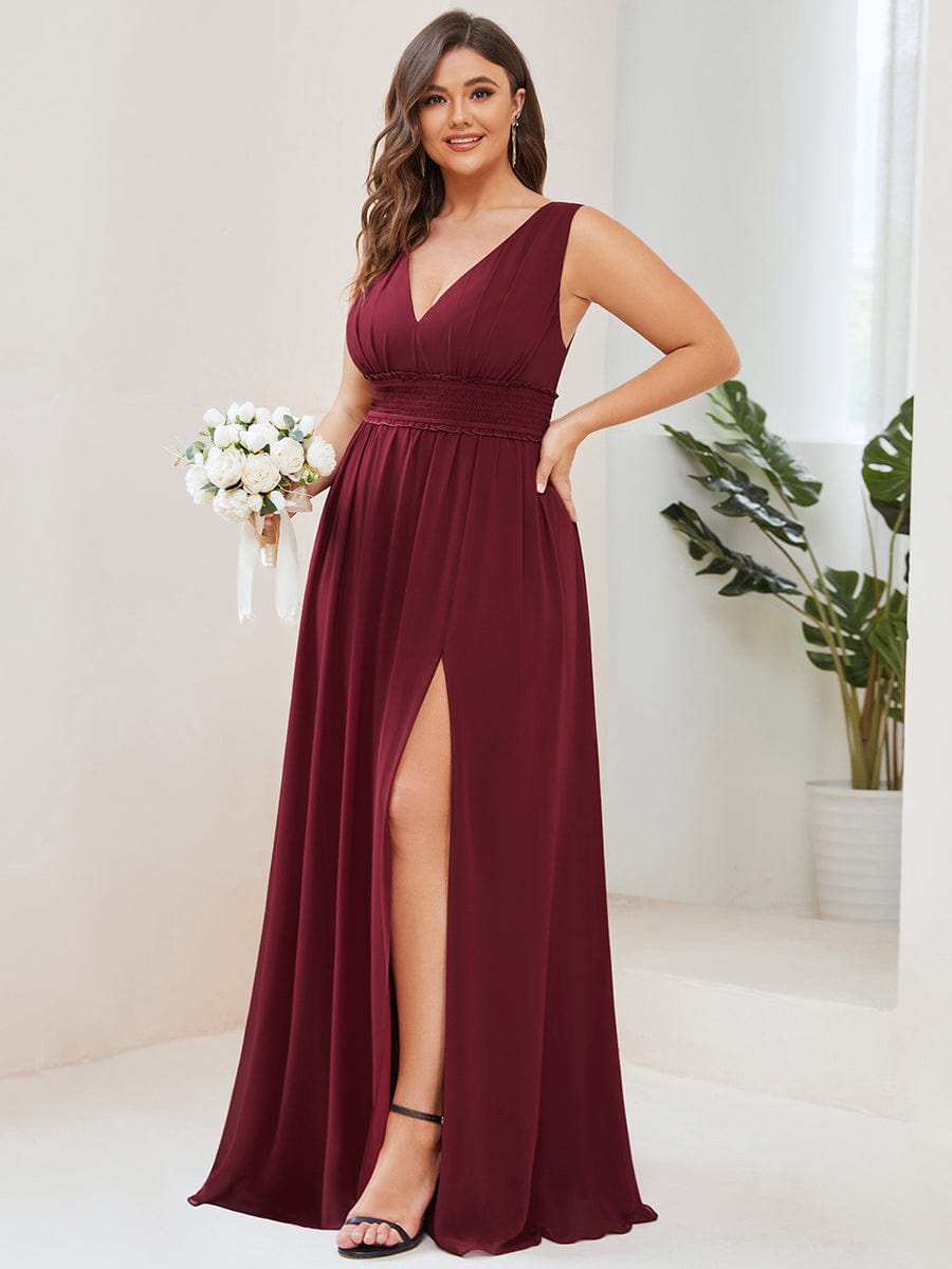 Plus Size V-Neck Sleeveless Pleated Chiffon Bridesmaid Dress with Slit #Color_Burgundy