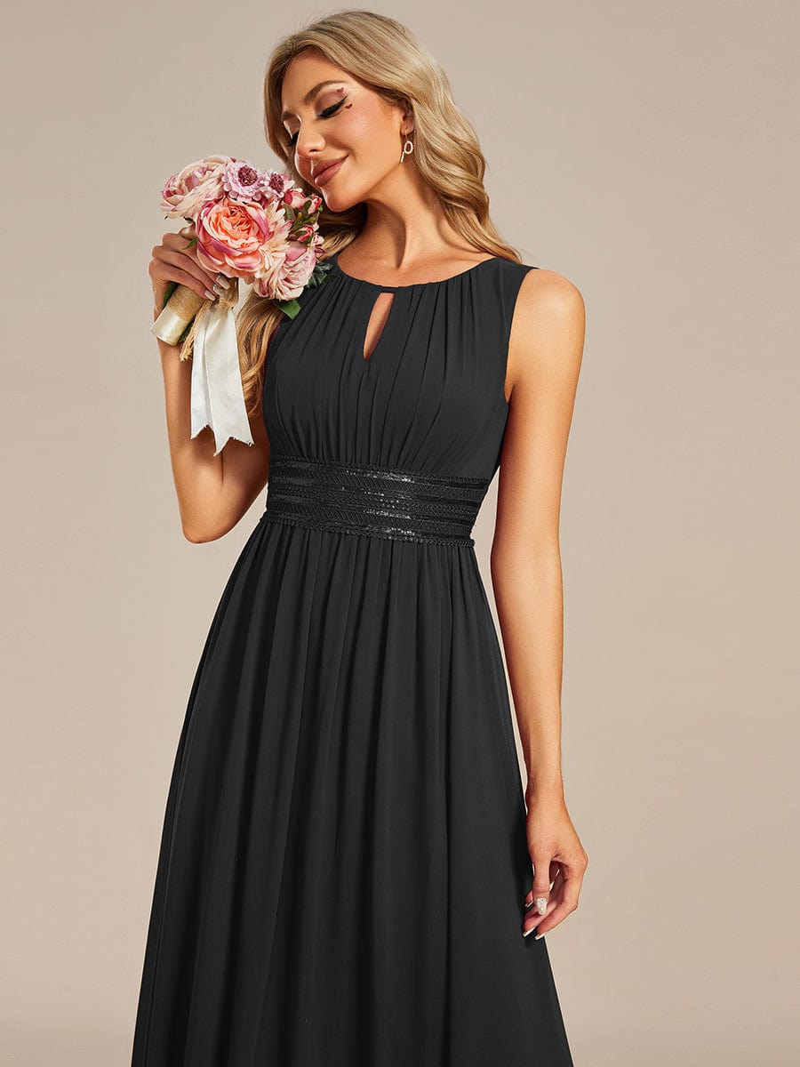 A-Line Chiffon Bridesmaid Dress with Sleeveless Round Neckline and Pleats #color_Black